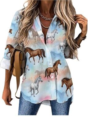 Women’s Horse-Print Button-Up Shirt - Pastel Blue